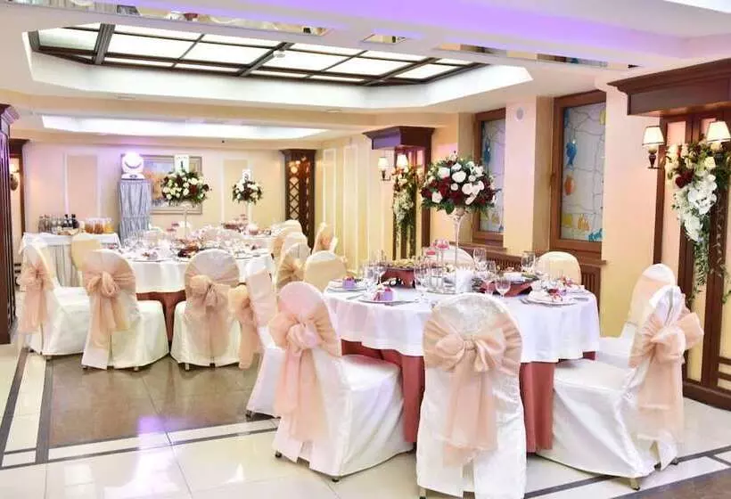 هتل Kazzhol Almaty