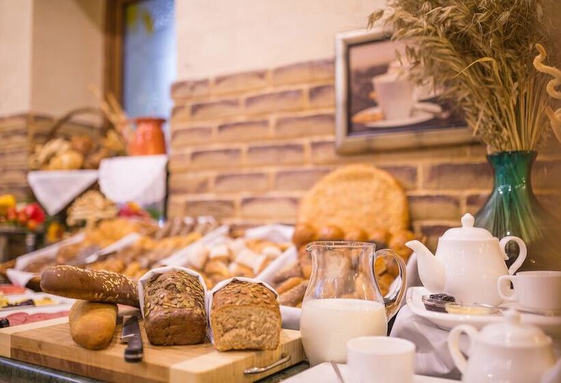 هتل Kazzhol  Almaty