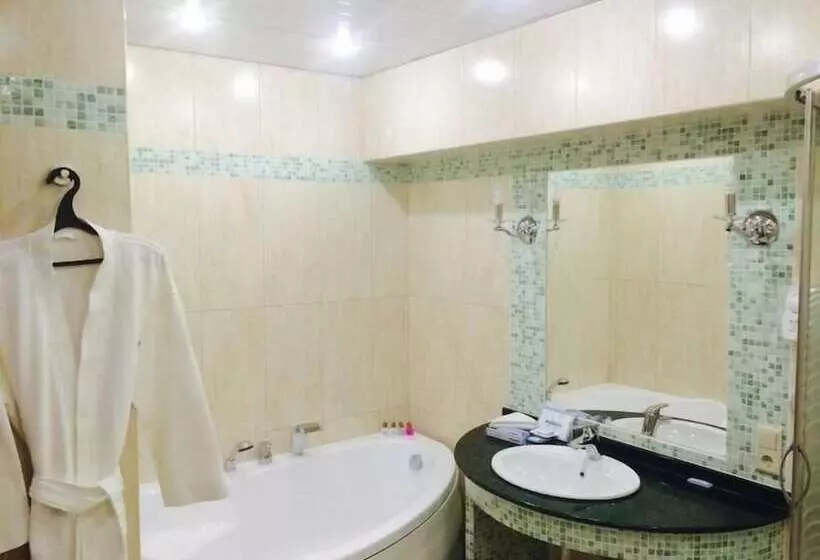 هتل Kazzhol Almaty