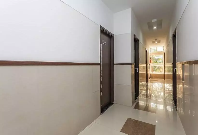 ホテル Parkland Kailash Colony