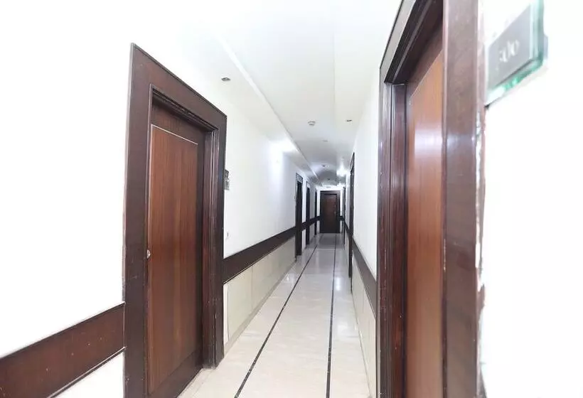 ホテル Parkland Kailash Colony