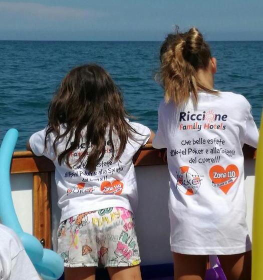 בית מלון כפרי Poker