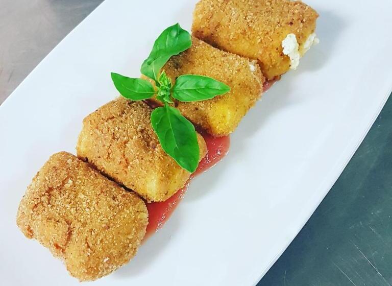 בית מלון כפרי Poker