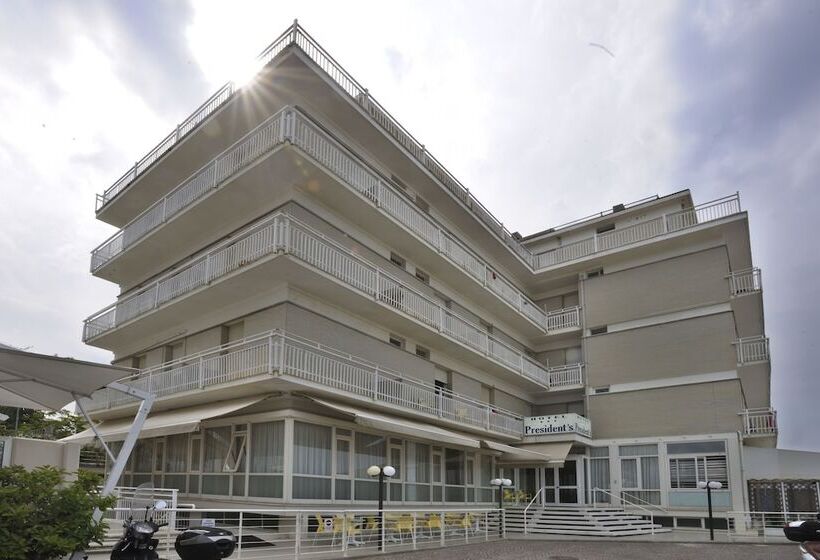 בית מלון כפרי President's