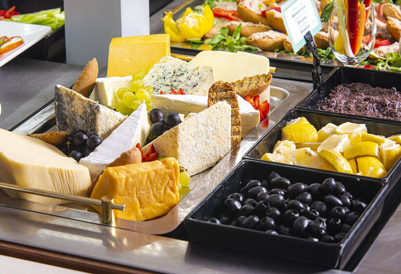 هتل Sol Nessebar Bay & Mare