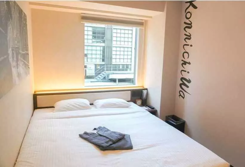 Отель Travelodge Kyoto Shijokawaramachi