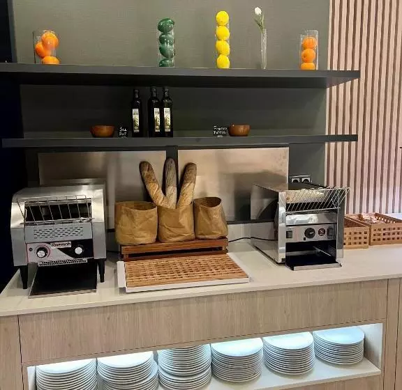 Hôtel Turia Granada