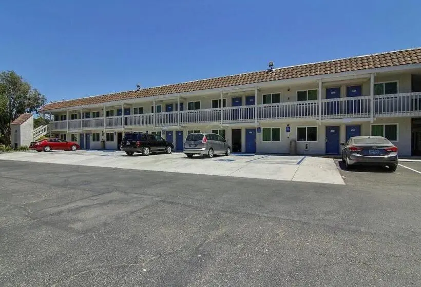 Motel 6carpinteria, Ca  Santa Barbara  South