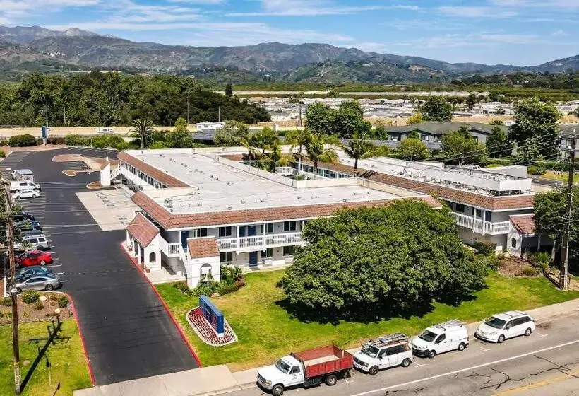Motel 6carpinteria, Ca  Santa Barbara  South