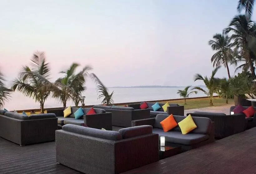 Novotel Mumbai Juhu Beach