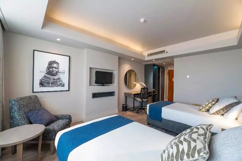 Rainbow Towers Hotel And Conference Centre