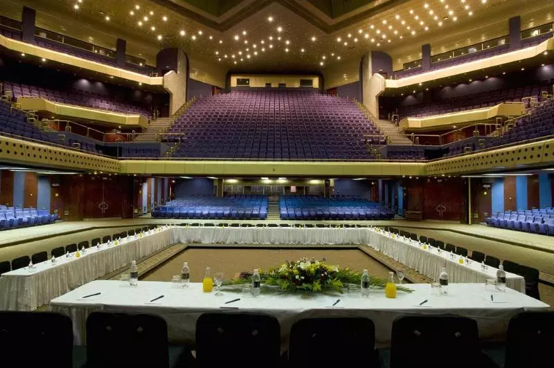 Rainbow Towers Hotel And Conference Centre