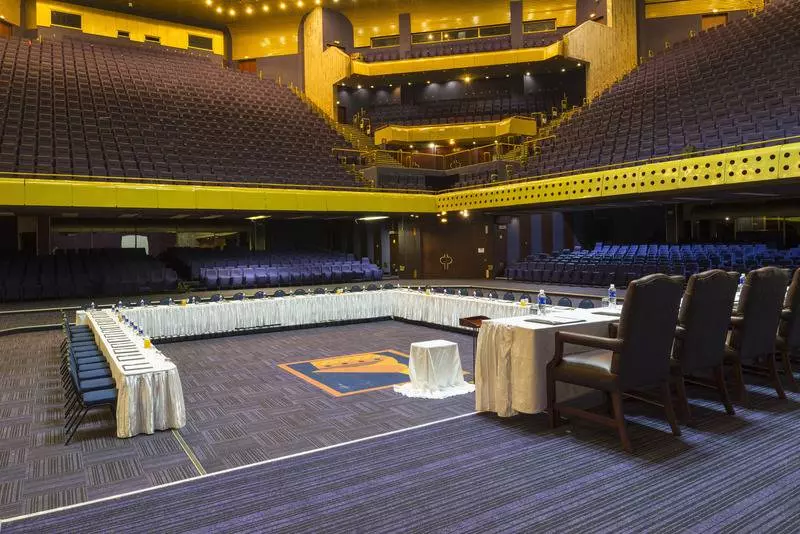 Rainbow Towers Hotel And Conference Centre