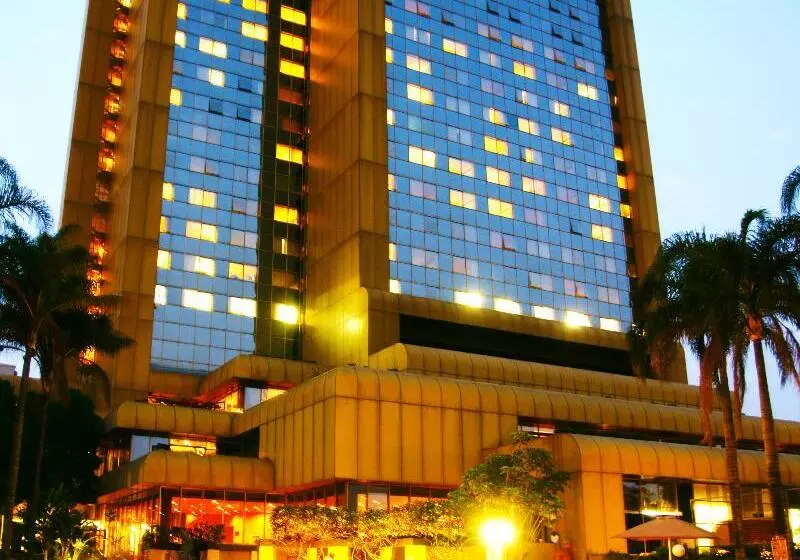 Rainbow Towers Hotel And Conference Centre
