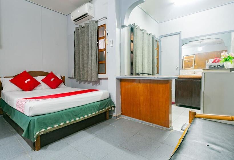 هتل Oyo 722 Slouch Hat Inn