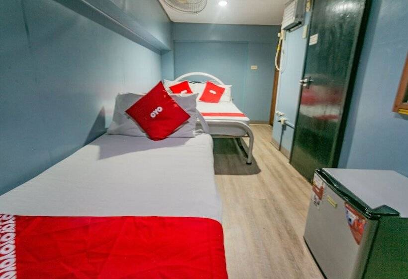 هتل Oyo 722 Slouch Hat Inn