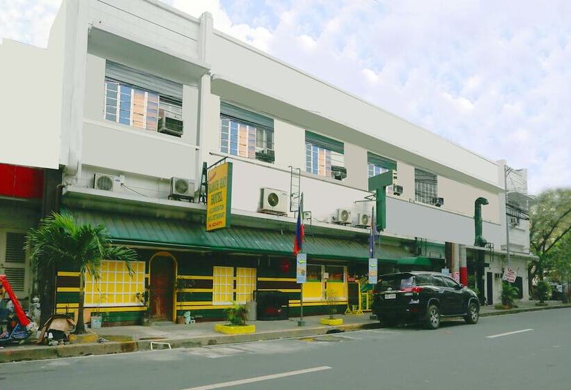 هتل Oyo 722 Slouch Hat Inn