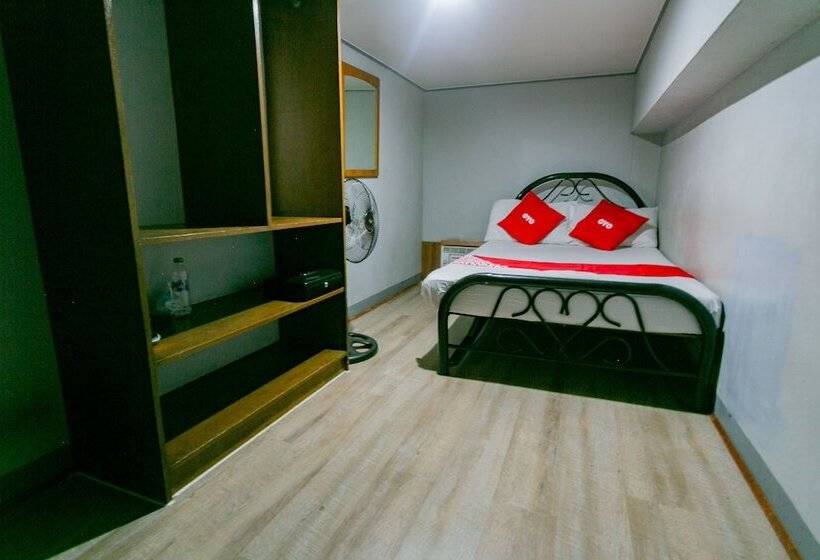 هتل Oyo 722 Slouch Hat Inn