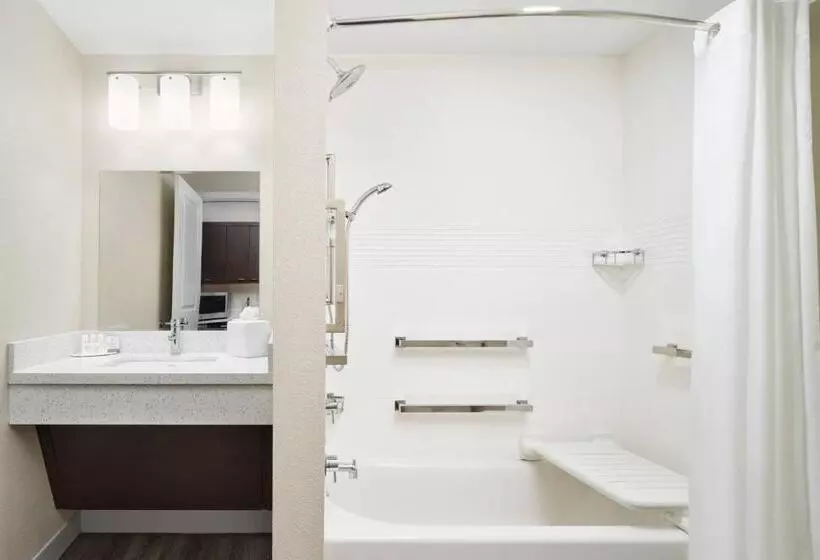 Hotelli Towneplace Suites By Marriott Leesburg