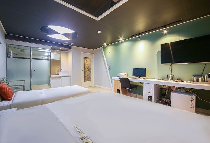 汽车旅馆  Busan Daeyeondong Z