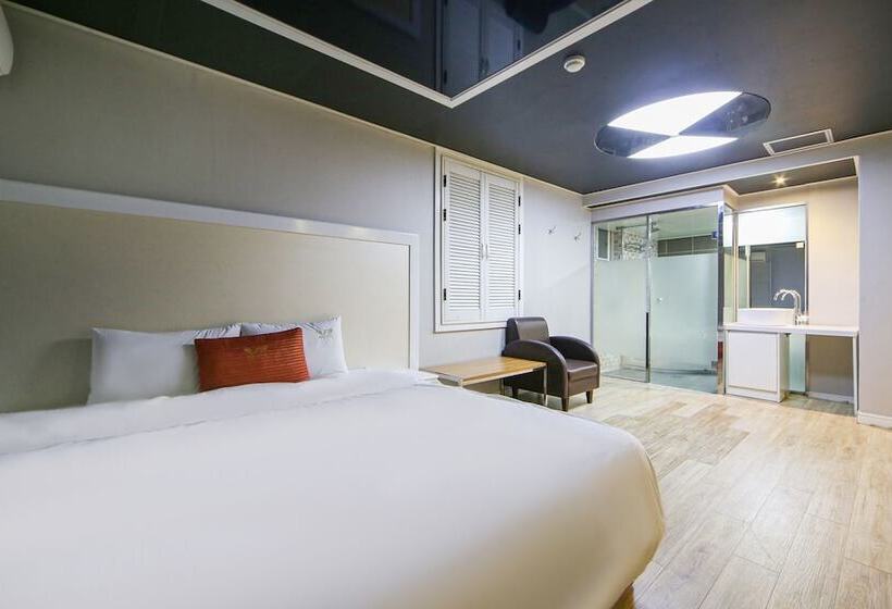 汽车旅馆  Busan Daeyeondong Z