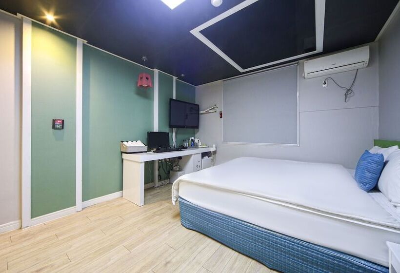 汽车旅馆  Busan Daeyeondong Z