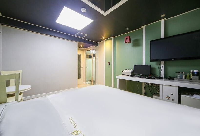 汽车旅馆  Busan Daeyeondong Z