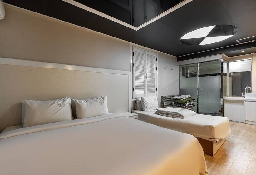 汽车旅馆  Busan Daeyeondong Z