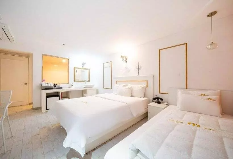 Hotelli Changwon Sangnam Dong M