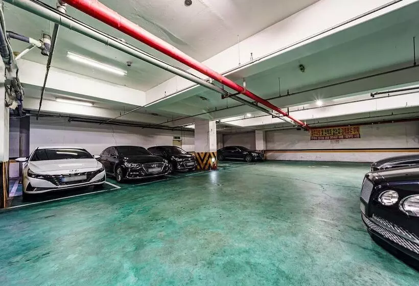 Hotelli Changwon Sangnam Dong M