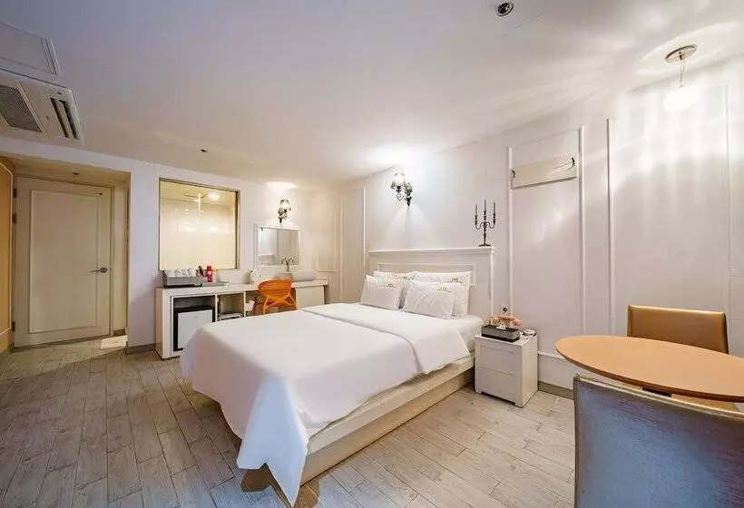 Hotelli Changwon Sangnam Dong M