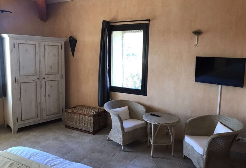 ベッドアンドブレックファースト Le Mas De La Villarde