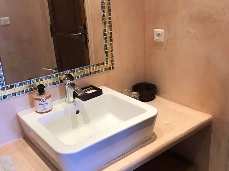 ベッドアンドブレックファースト Le Mas De La Villarde