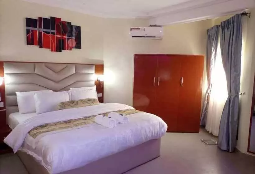 Continent Hotel   Akure