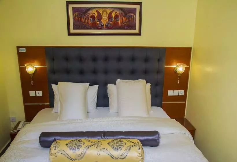 Continent Hotel   Akure