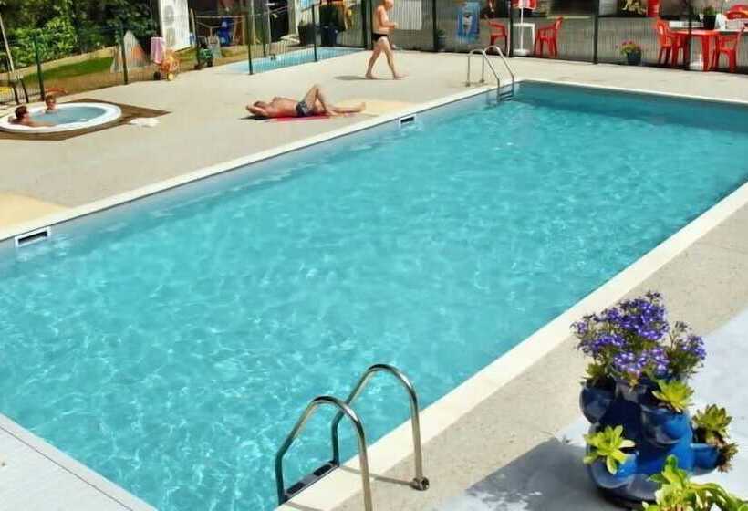 هتل Camping Du Valentin