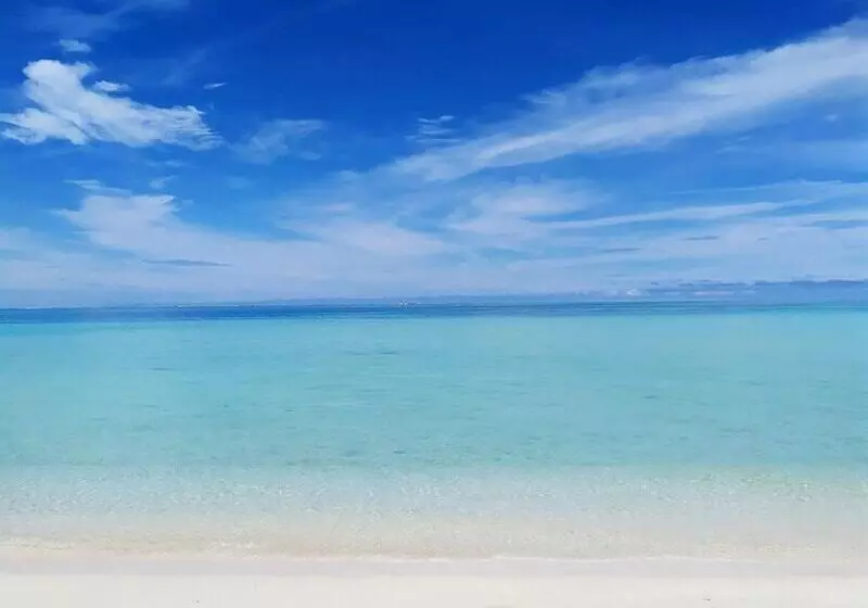 هتل Crown Beach Villas