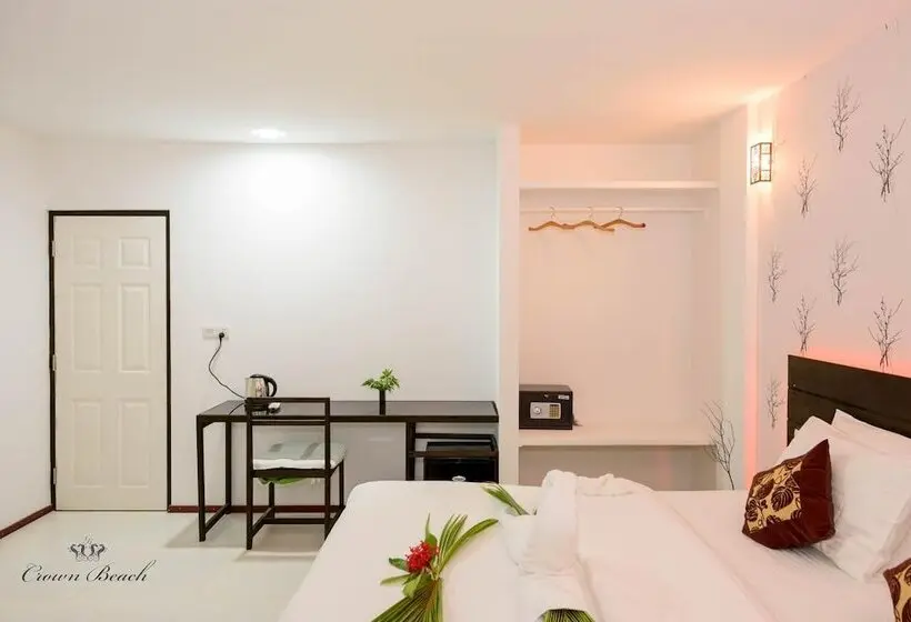 هتل Crown Beach Villas