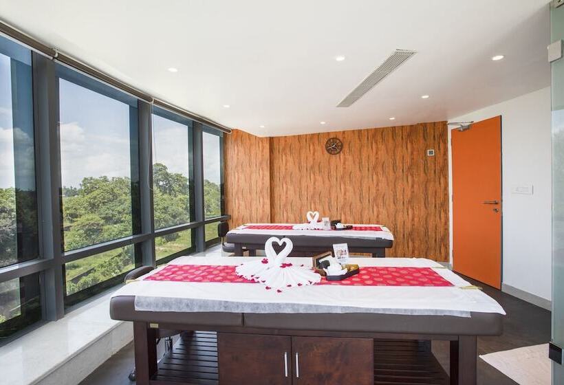 Radisson Hotel Bareilly Airport