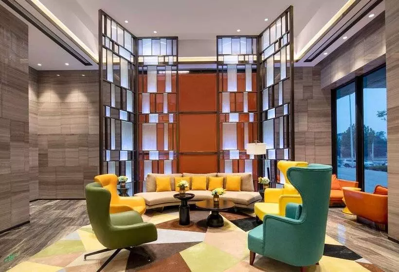 Hotelli Ramada By Wyndham Wuhan Jiangan