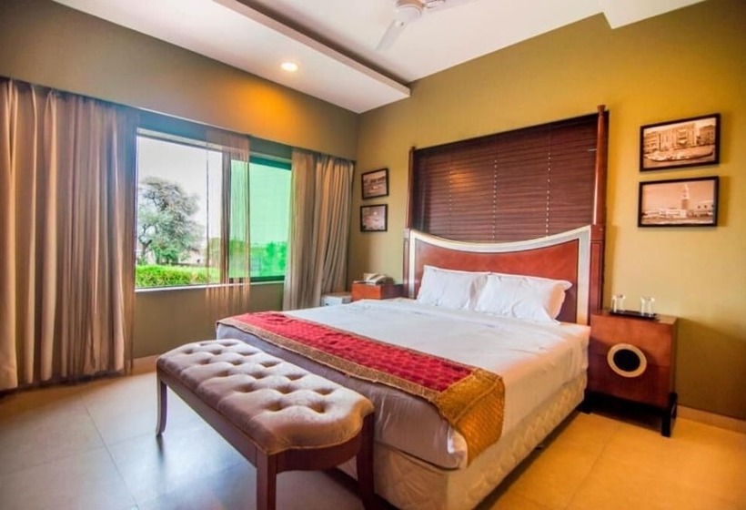 Jalsa Hotel & Banquets