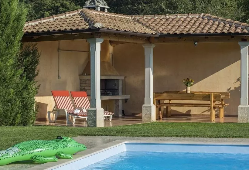 Modern Villa With Private Pool And Beautiful Garden 25 Km From Rovinj