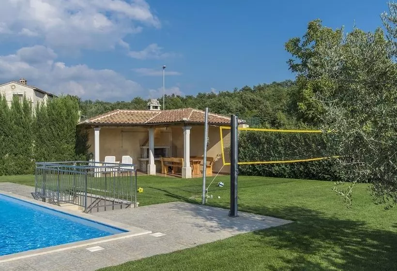 Modern Villa With Private Pool And Beautiful Garden 25 Km From Rovinj