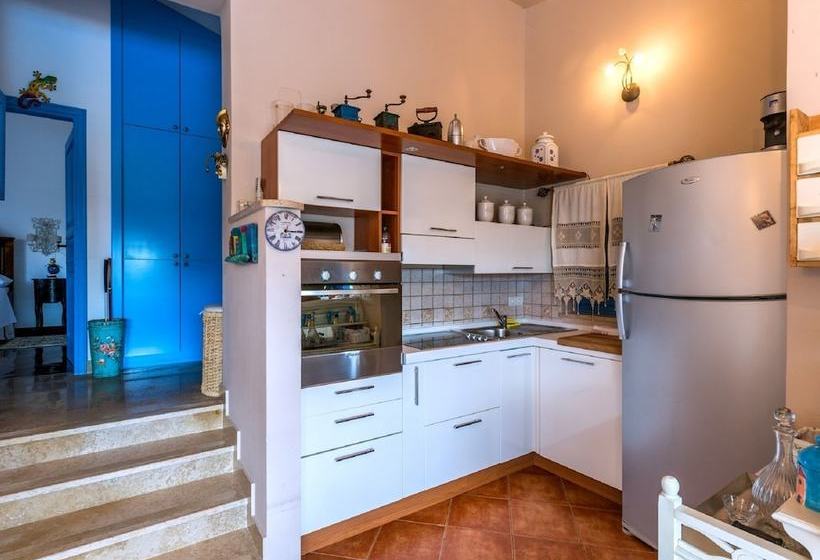 Villa With Perfect Sun Deck Overlooking The Pool In The Heart Of Istria