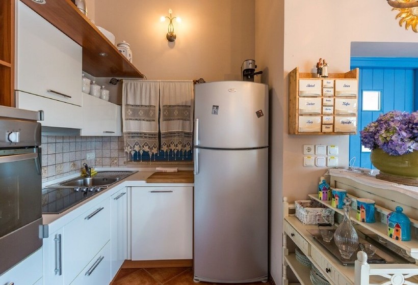 Villa With Perfect Sun Deck Overlooking The Pool In The Heart Of Istria