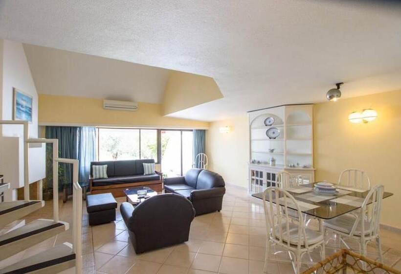 Capitalmoura Mouragolf Village