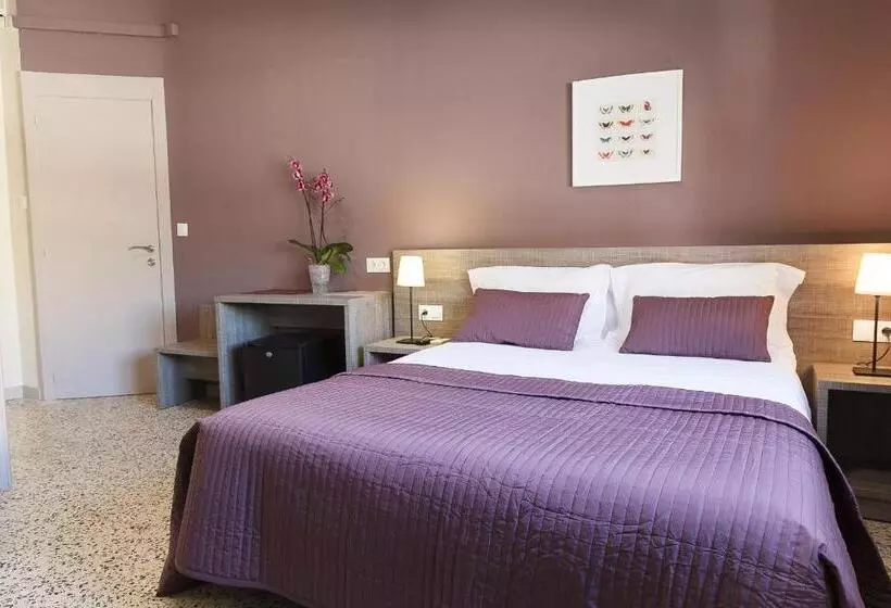 Hostal Fonda Montserrat