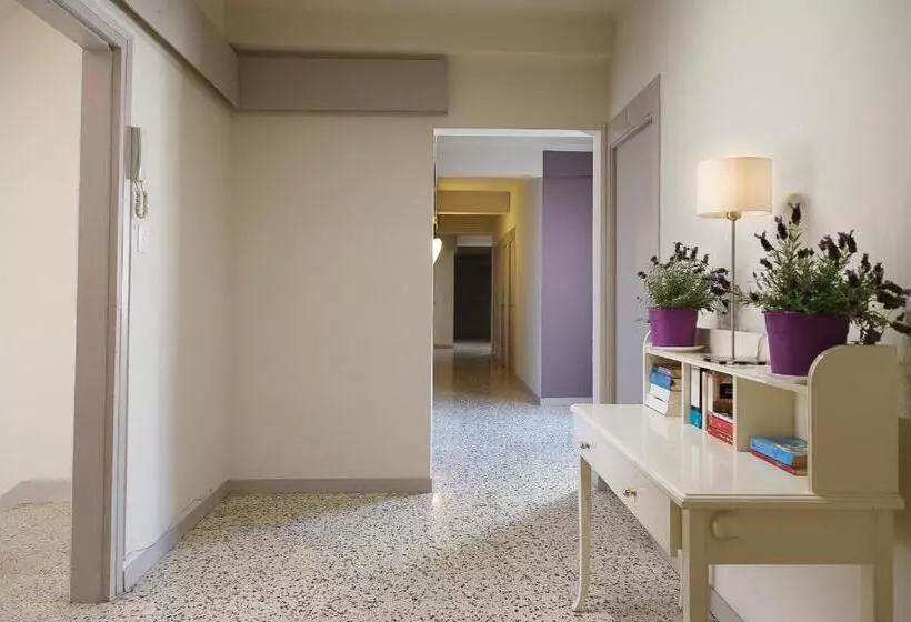 Hostal Fonda Montserrat