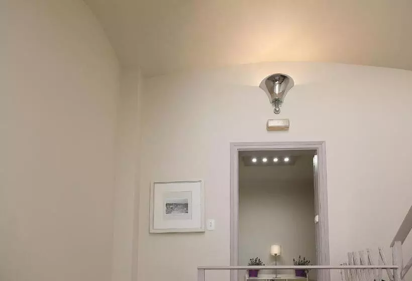 Hostal Fonda Montserrat