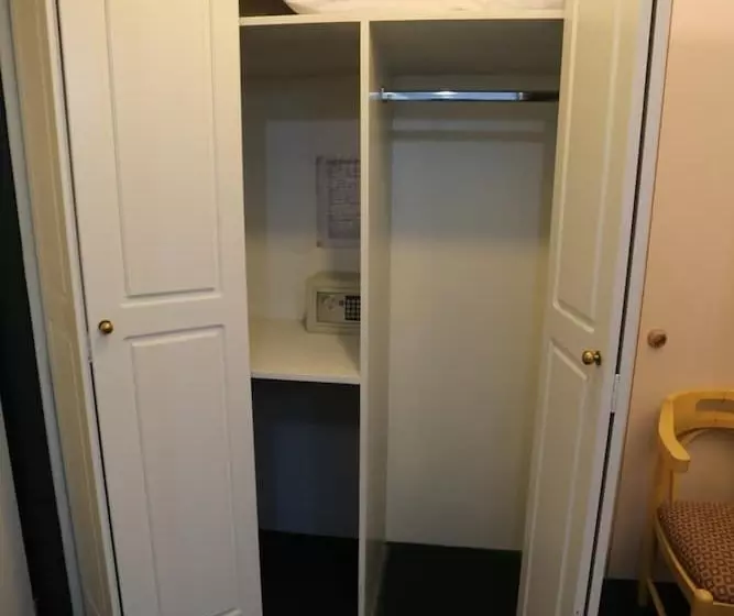 فندق فئة نجمة واحدة Plaza Mayor